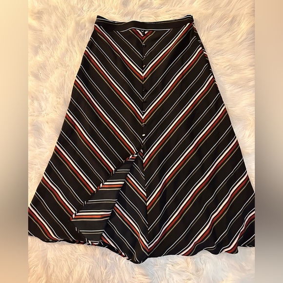Apt. 9 chevron long skirt size: M - Picture 2 of 3